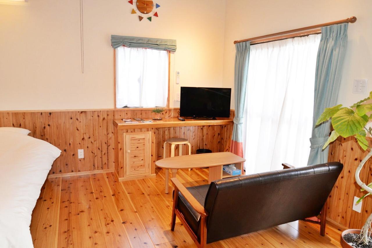 Nakijin Lodge Pensajoya Buitenkant foto