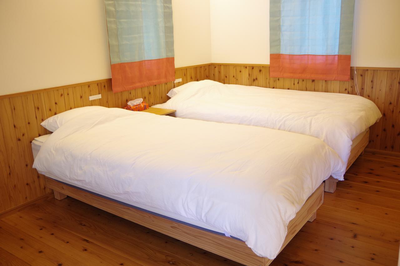 Nakijin Lodge Pensajoya Buitenkant foto