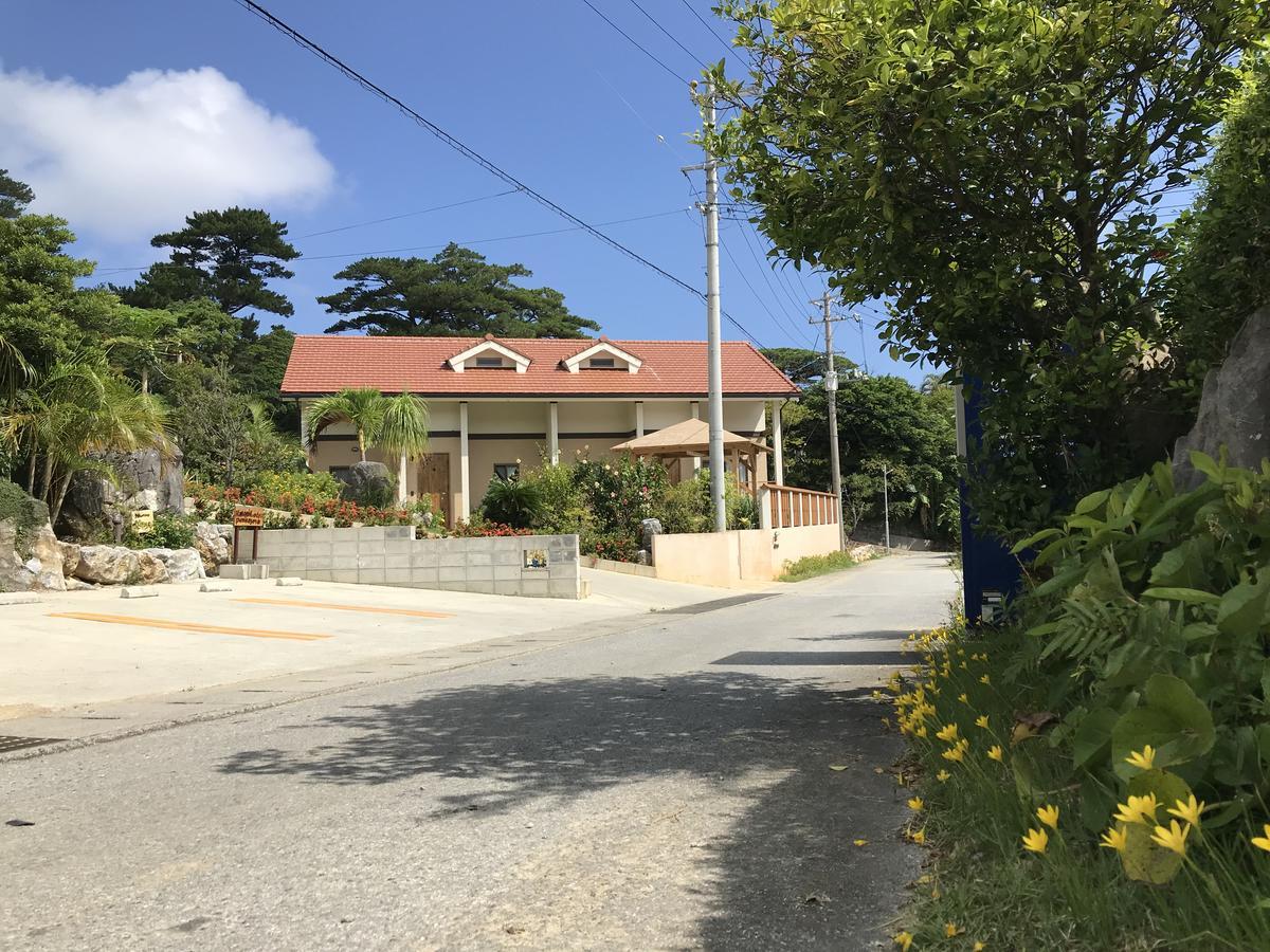 Nakijin Lodge Pensajoya Buitenkant foto