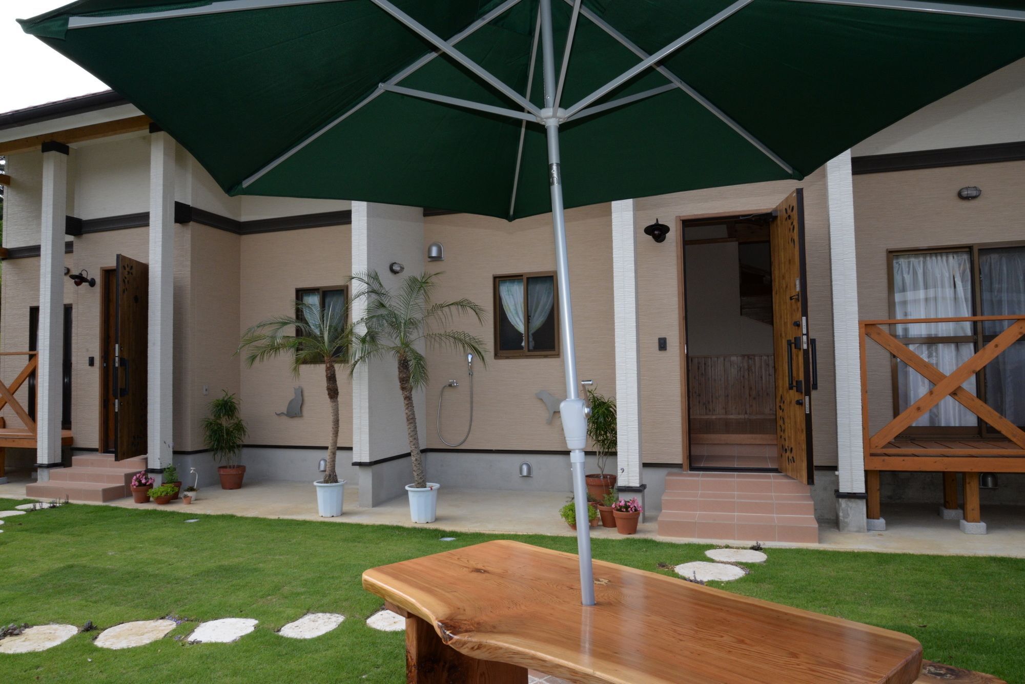 Nakijin Lodge Pensajoya Buitenkant foto